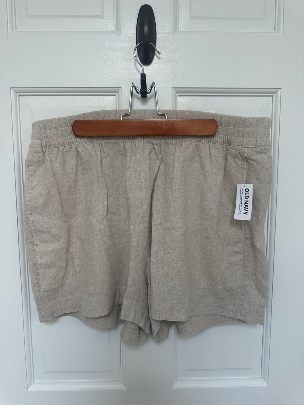 Old Navy Beige Linen Elastic-Waist Bermuda Shorts